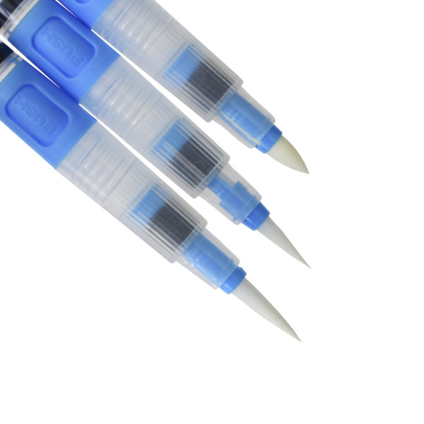 close up of medium, large and bullet tip Niji Premier Waterbrushes