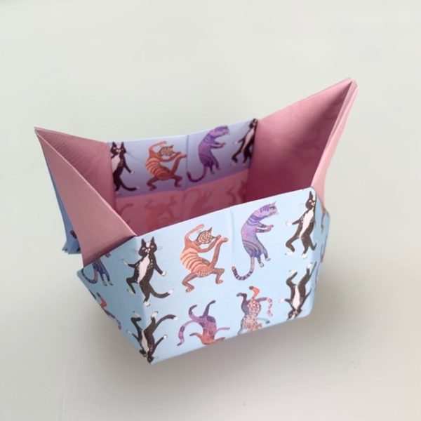 origami cat box made out of dancing cats origami paper